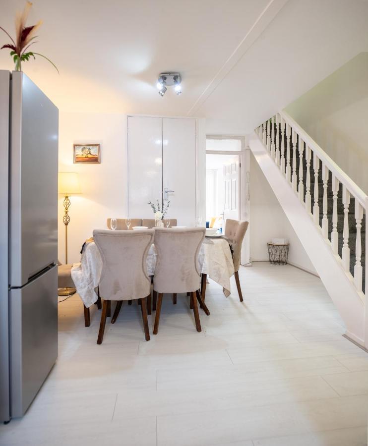 Вілла Spacious House Near Kings Cross Лондон Екстер'єр фото